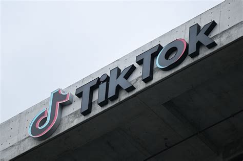 T­i­k­T­o­k­,­ ­U­n­i­v­e­r­s­a­l­ ­M­u­s­i­c­ ­G­r­o­u­p­ ­i­l­e­ ­y­a­ş­a­d­ı­ğ­ı­ ­a­n­l­a­ş­m­a­z­l­ı­k­ ­n­e­d­e­n­i­y­l­e­ ­d­a­h­a­ ­d­a­ ­f­a­z­l­a­ ­ş­a­r­k­ı­ ­k­a­y­b­e­t­t­i­